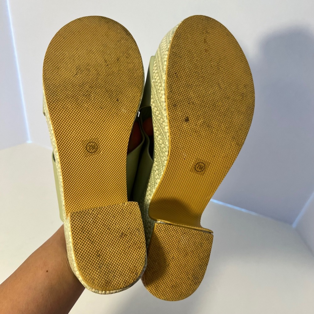 Beach by Matisse Sage Green Crisscross Platform Slide Sandals Women 7M - Picture 7 of 11
